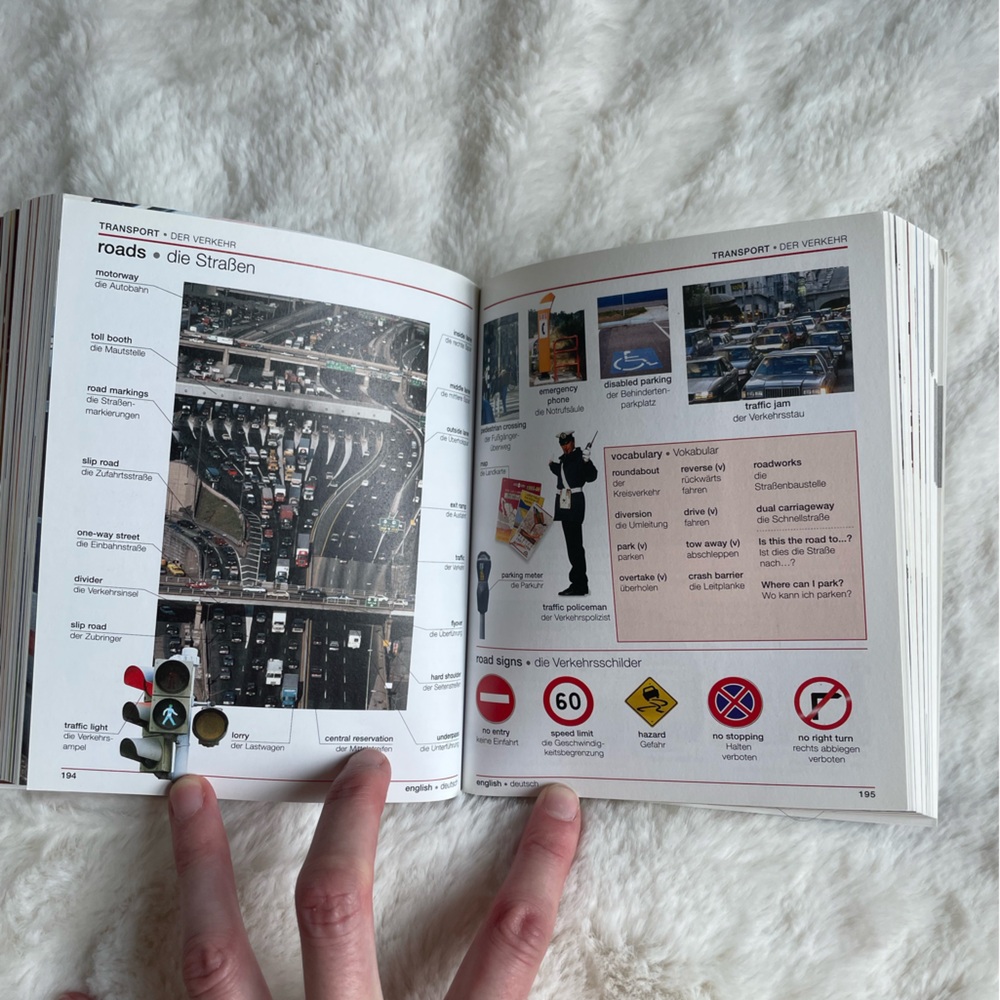 Volkswagen Käfer / Beetle Car Book - Picture 4 of 6